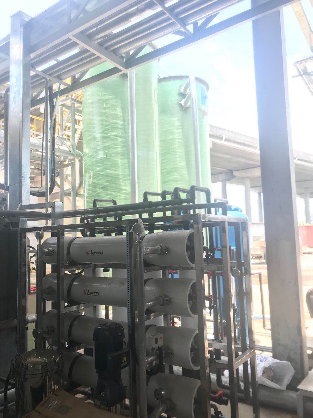 臭氧催化氧化反应器.jpg 臭氧催化氧化反应器.jpg